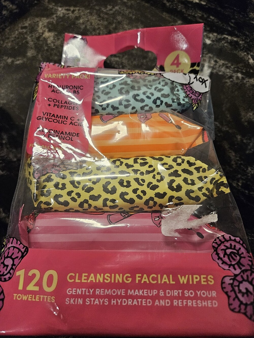 Betsey Johnson Cleansing Facial Wipes Variety Pack - 4 Pack (120 Count) NIB - Picture 3 of 7